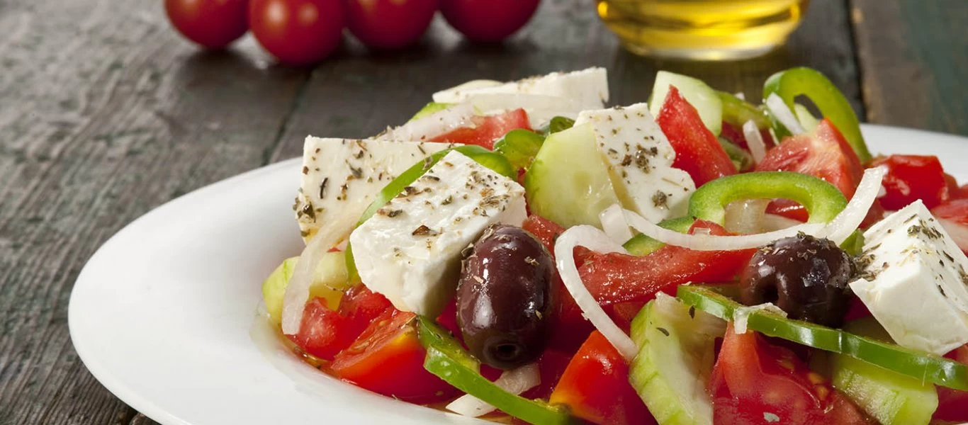 Εσύ το ήξερες; - Σε ποιο μέρος της Ελλάδας έφτιαξαν για πρώτη φορά χωριάτικη σαλάτα;
